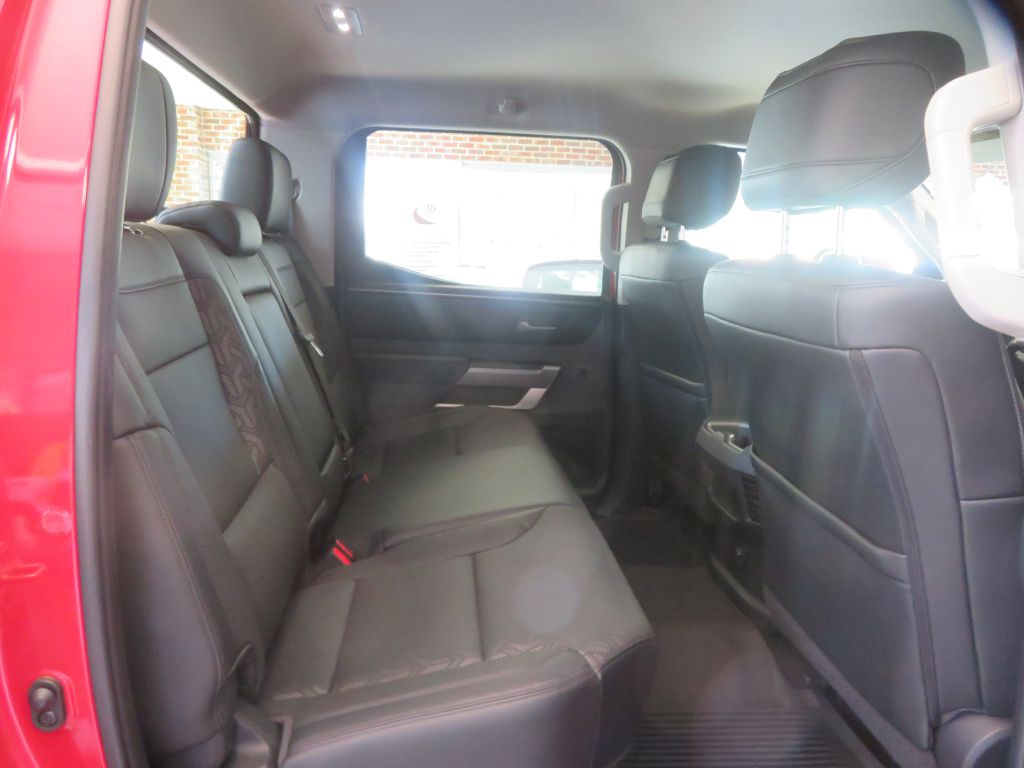 Photo 23 of this TOYOTA TUNDRA