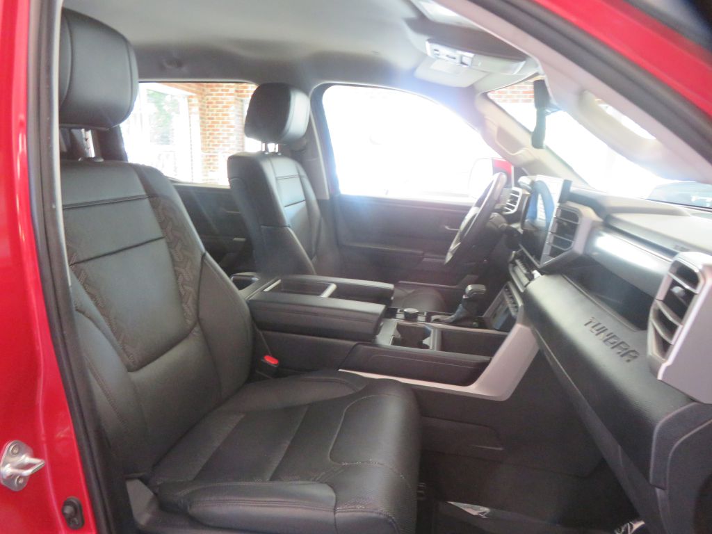 Photo 26 of this TOYOTA TUNDRA