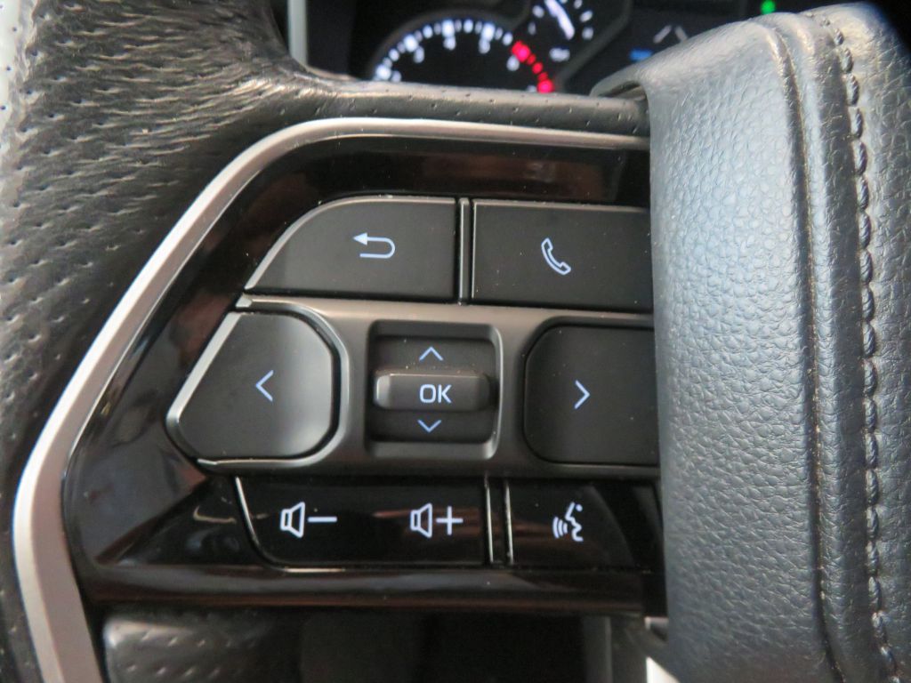 Photo 33 of this TOYOTA TUNDRA