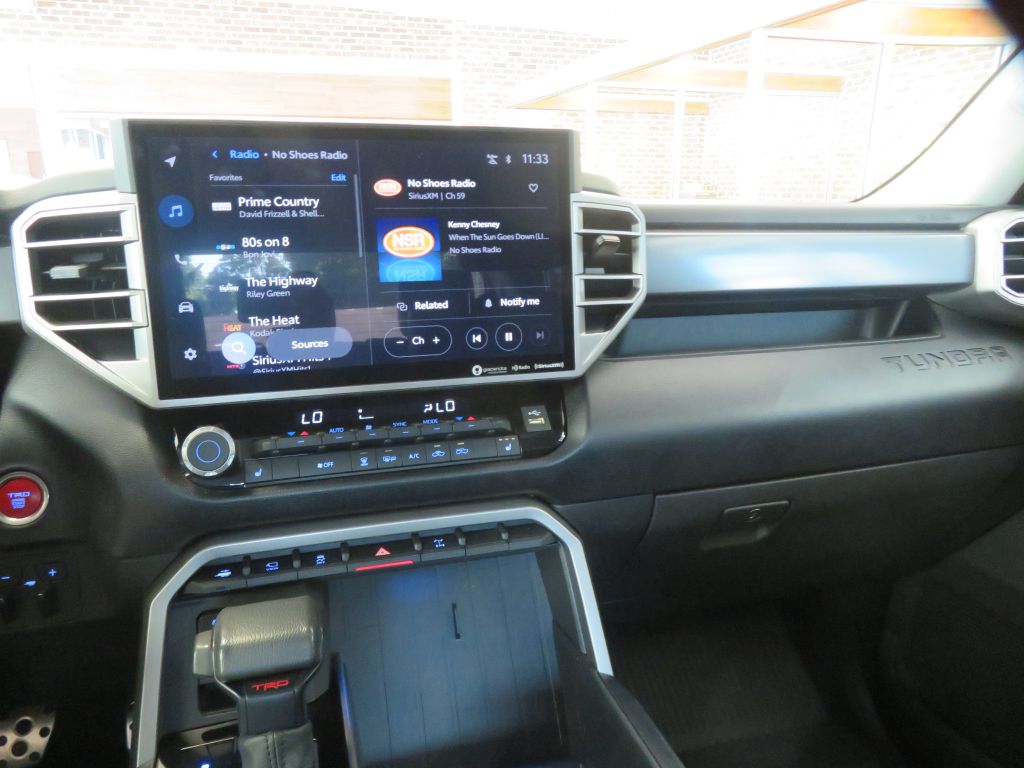 Photo 36 of this TOYOTA TUNDRA