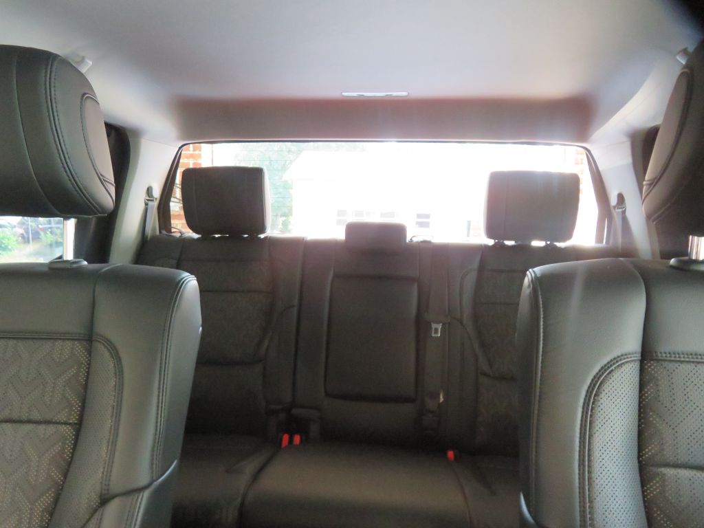 Photo 44 of this TOYOTA TUNDRA