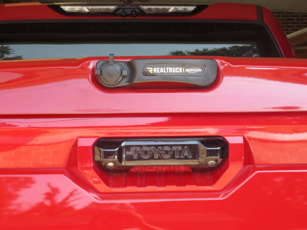 Photo 64 of this TOYOTA TUNDRA