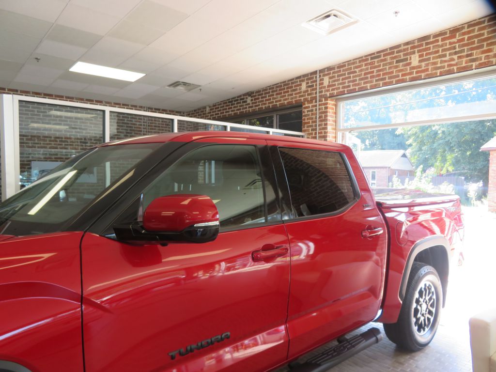 Photo 77 of this TOYOTA TUNDRA