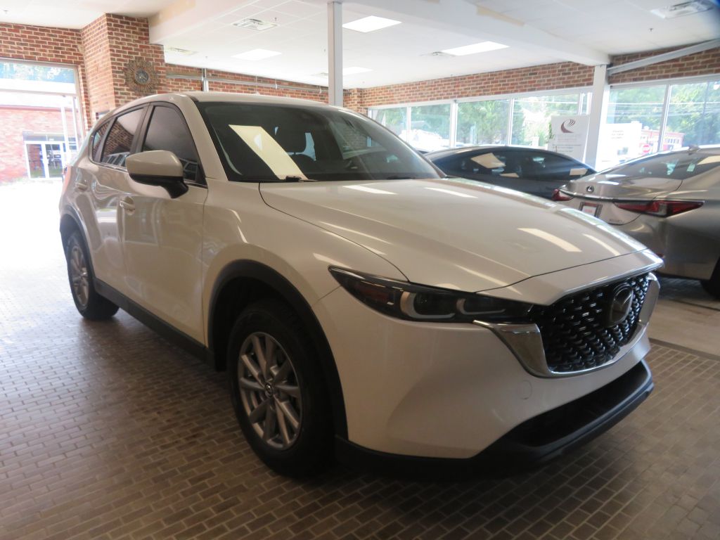 Photo 3 of this MAZDA CX-5