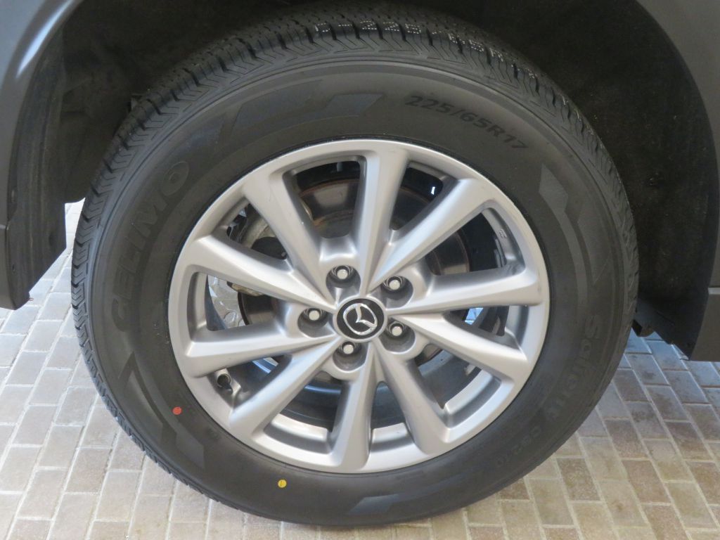 Photo 9 of this MAZDA CX-5