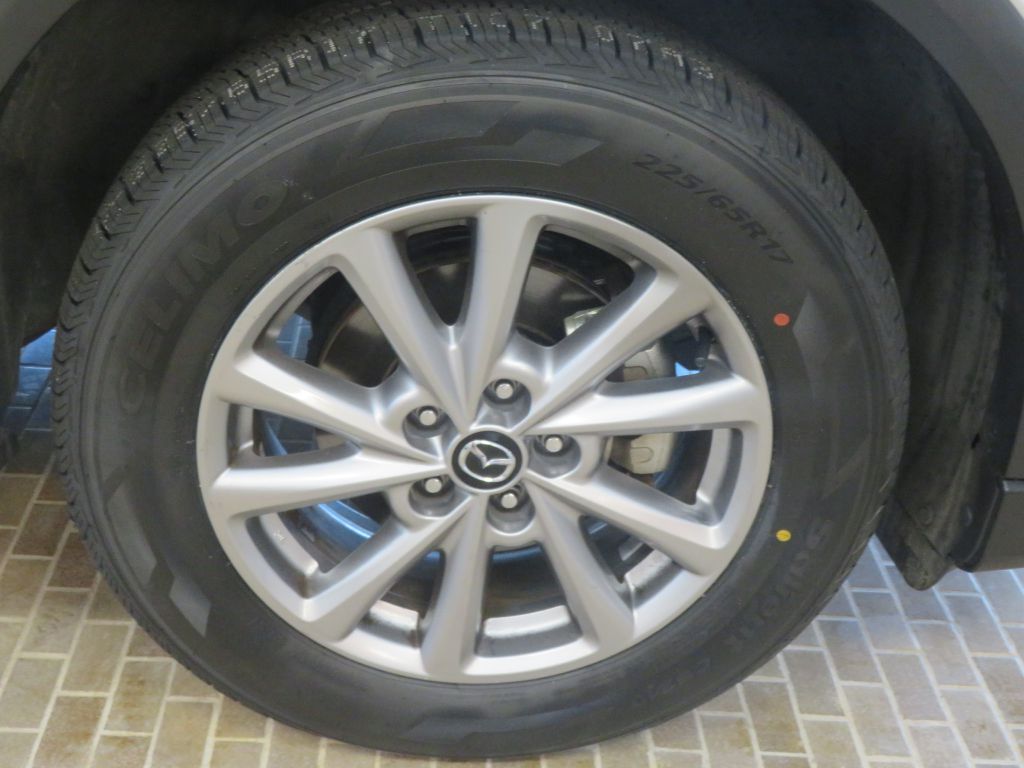 Photo 10 of this MAZDA CX-5