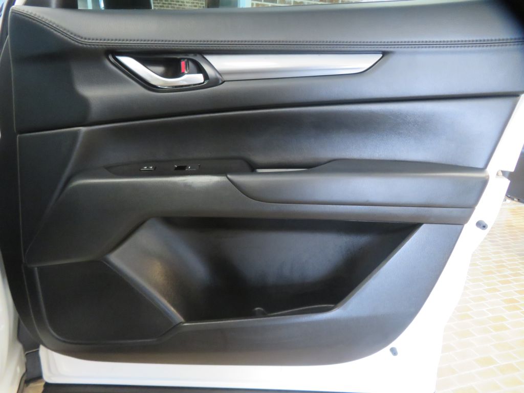 Photo 24 of this MAZDA CX-5