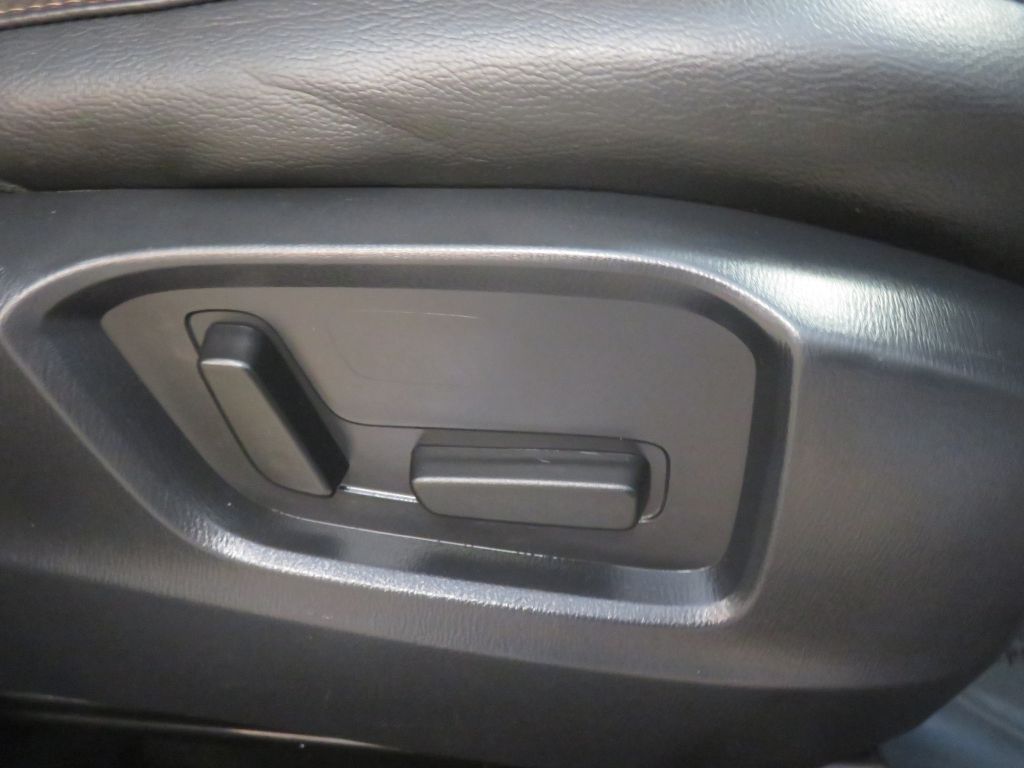 Photo 27 of this MAZDA CX-5