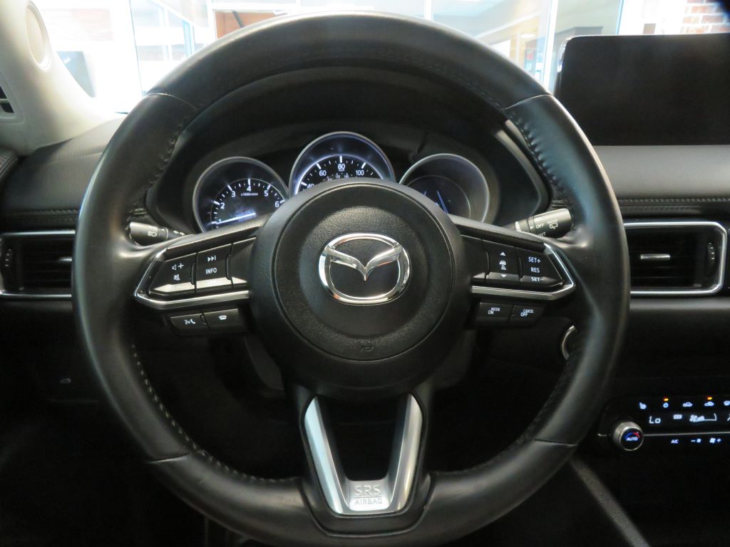 Photo 30 of this MAZDA CX-5