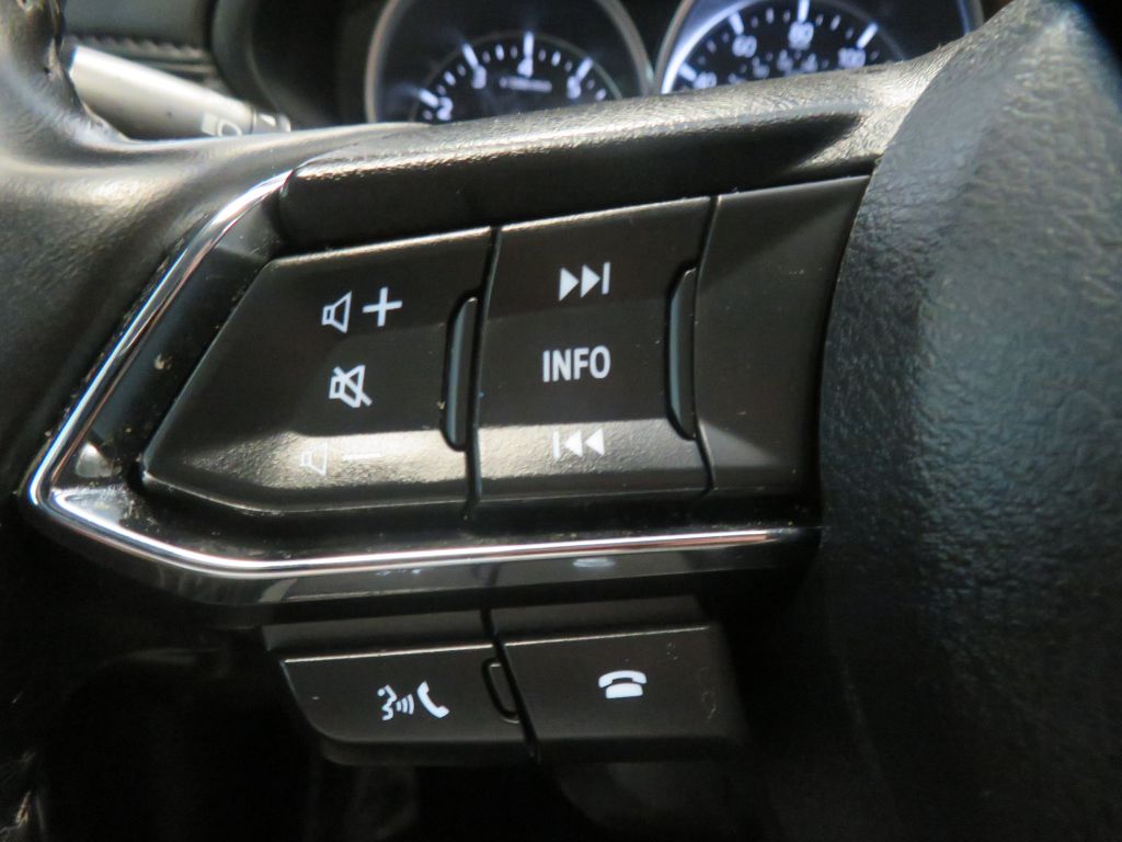 Photo 33 of this MAZDA CX-5