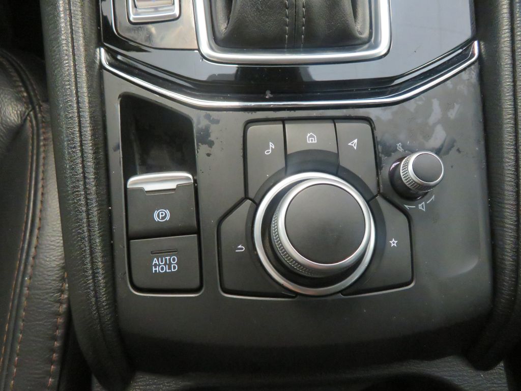 Photo 39 of this MAZDA CX-5