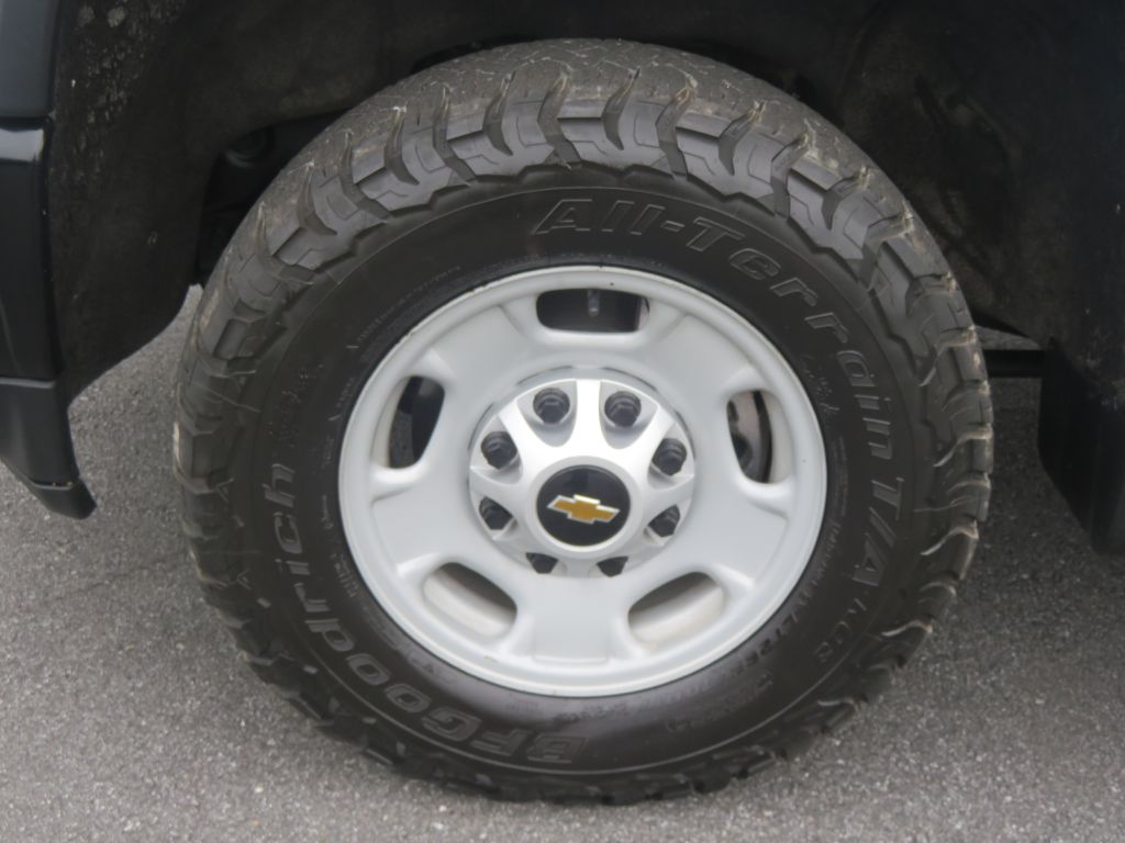 Photo 7 of this CHEVROLET SILVERADO 2500