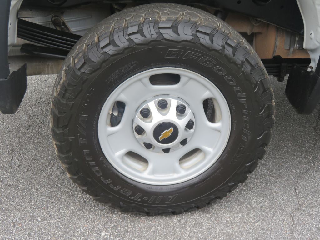 Photo 9 of this CHEVROLET SILVERADO 2500