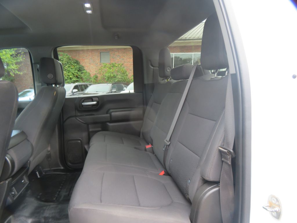 Photo 18 of this CHEVROLET SILVERADO 2500