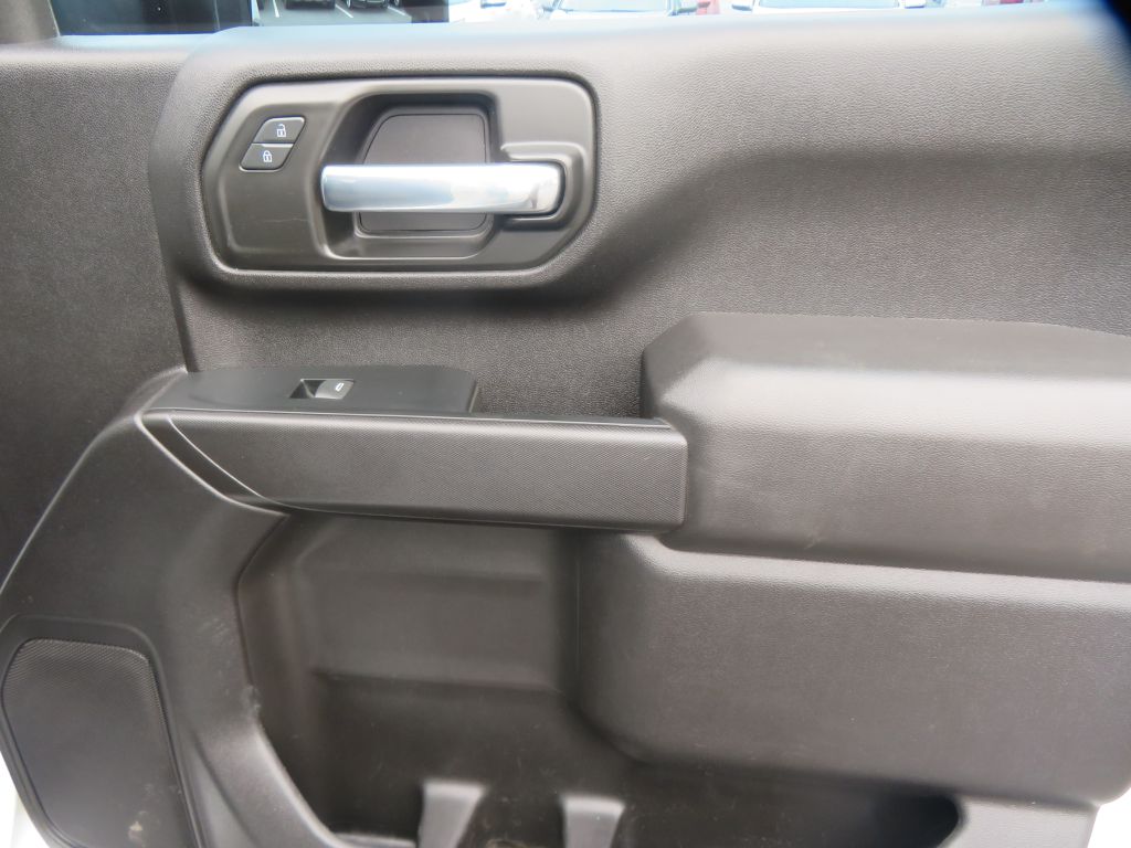Photo 23 of this CHEVROLET SILVERADO 2500