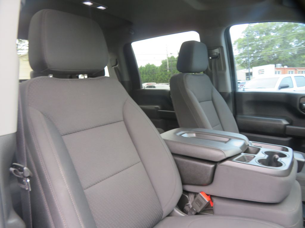 Photo 26 of this CHEVROLET SILVERADO 2500