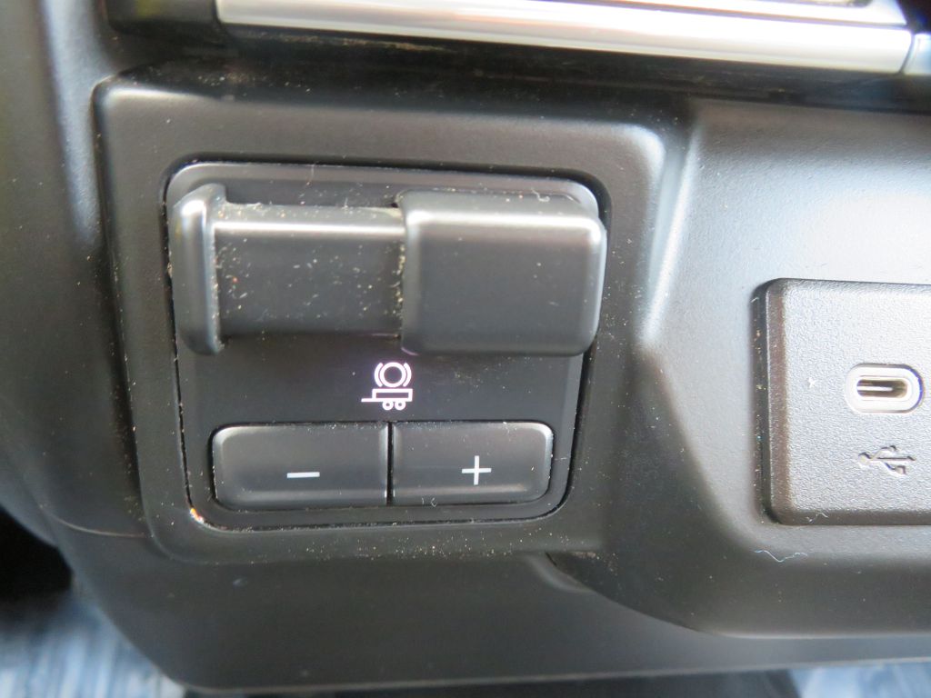 Photo 41 of this CHEVROLET SILVERADO 2500