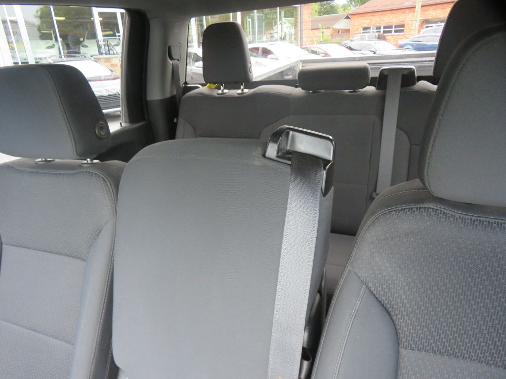 Photo 44 of this CHEVROLET SILVERADO 2500