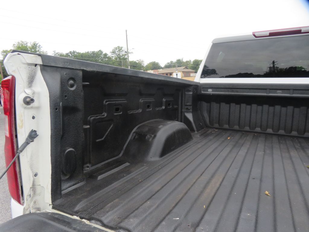 Photo 48 of this CHEVROLET SILVERADO 2500
