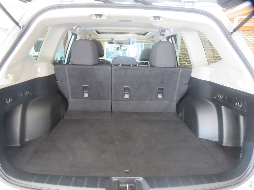 Photo 52 of this SUBARU FORESTER