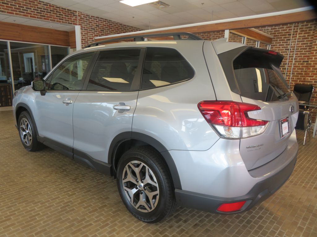 Photo 75 of this SUBARU FORESTER