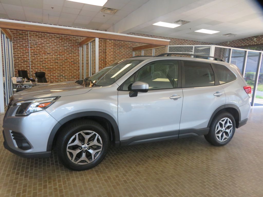 Photo 76 of this SUBARU FORESTER