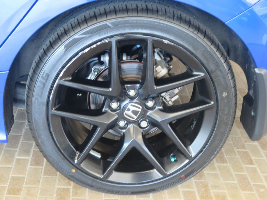 Photo 8 of this HONDA CIVIC