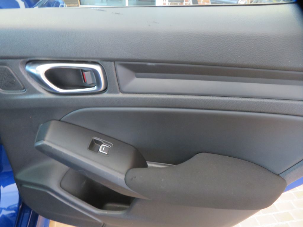 Photo 21 of this HONDA CIVIC
