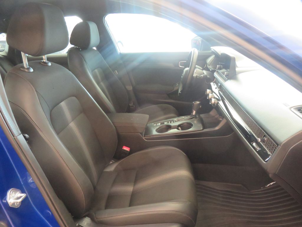 Photo 25 of this HONDA CIVIC