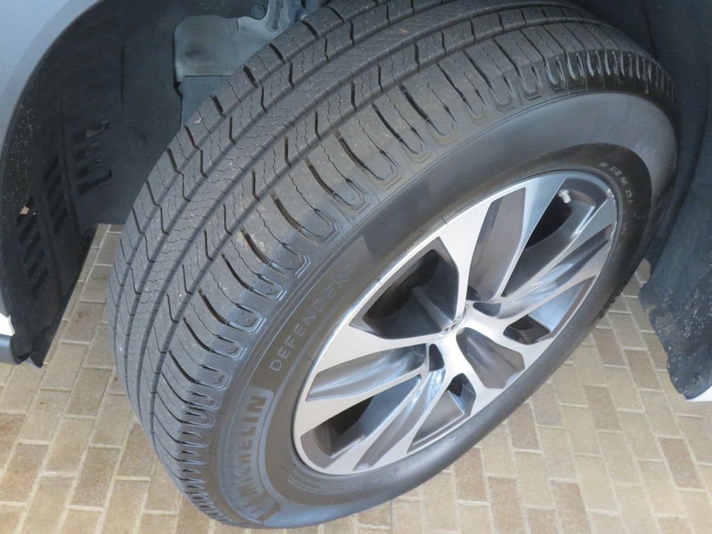 Photo 11 of this TOYOTA HIGHLANDER