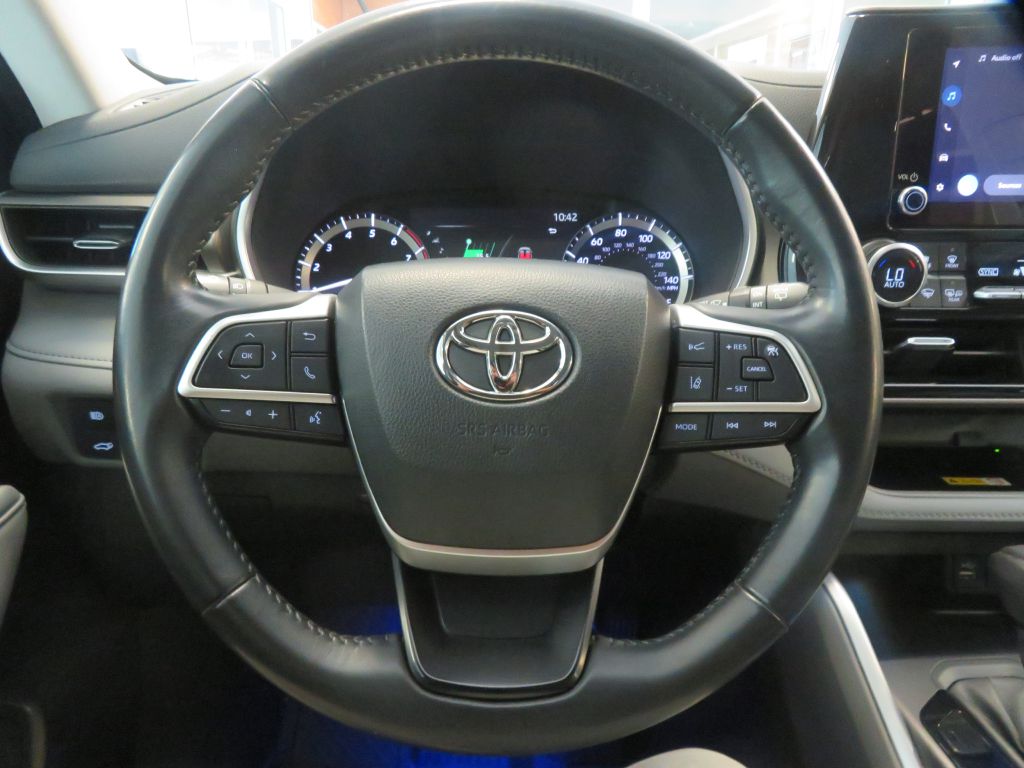 Photo 34 of this TOYOTA HIGHLANDER