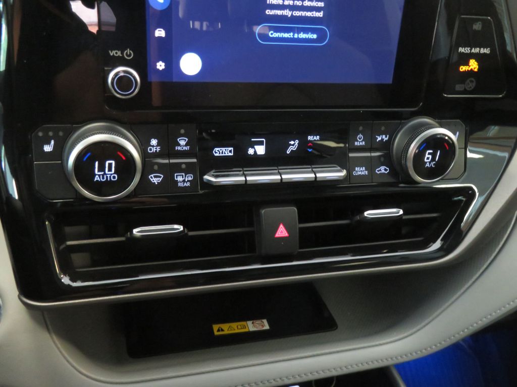 Photo 45 of this TOYOTA HIGHLANDER