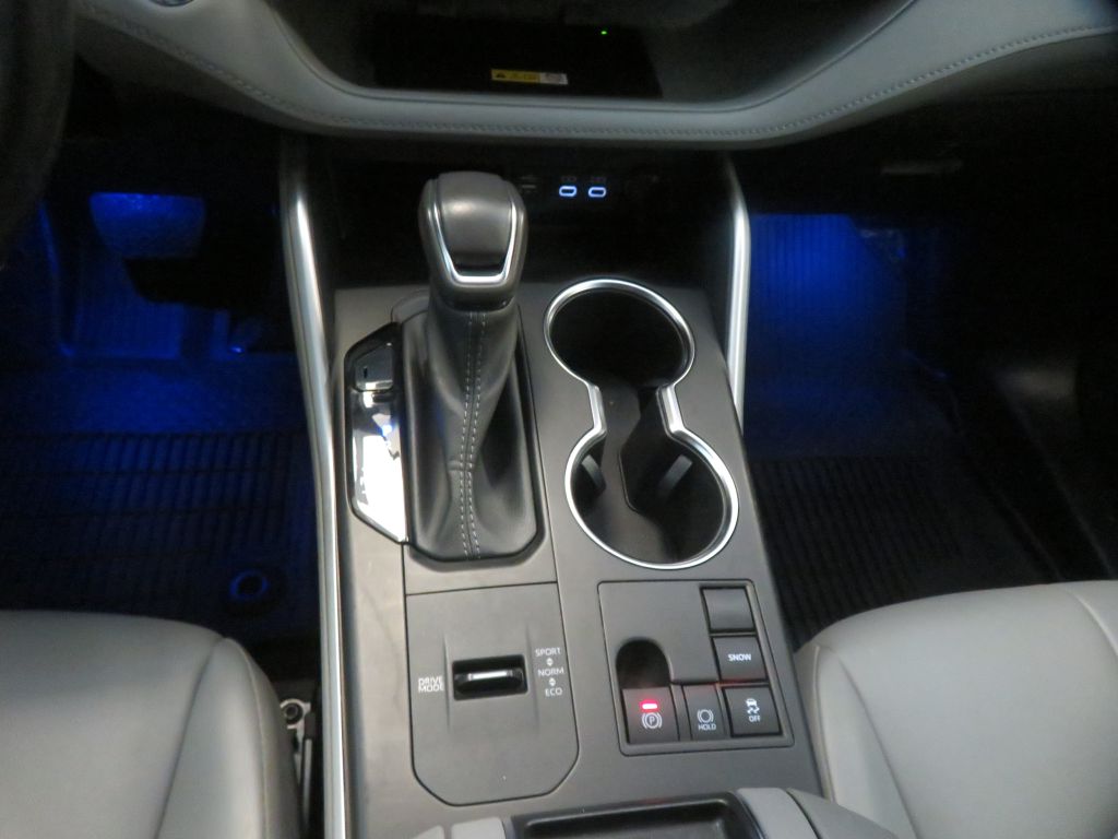 Photo 47 of this TOYOTA HIGHLANDER