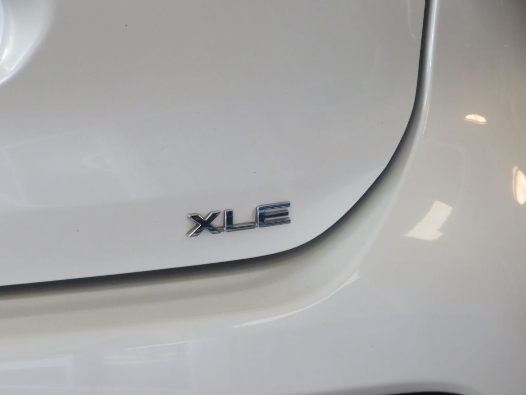 Photo 74 of this TOYOTA HIGHLANDER