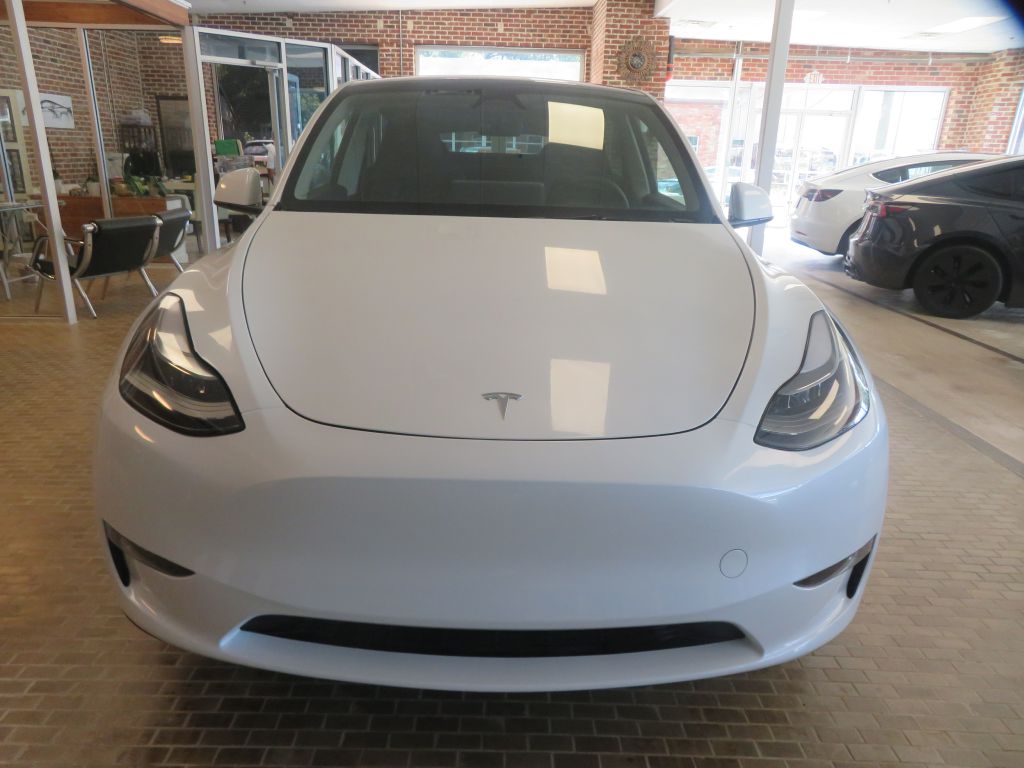Photo 2 of this TESLA MODEL Y