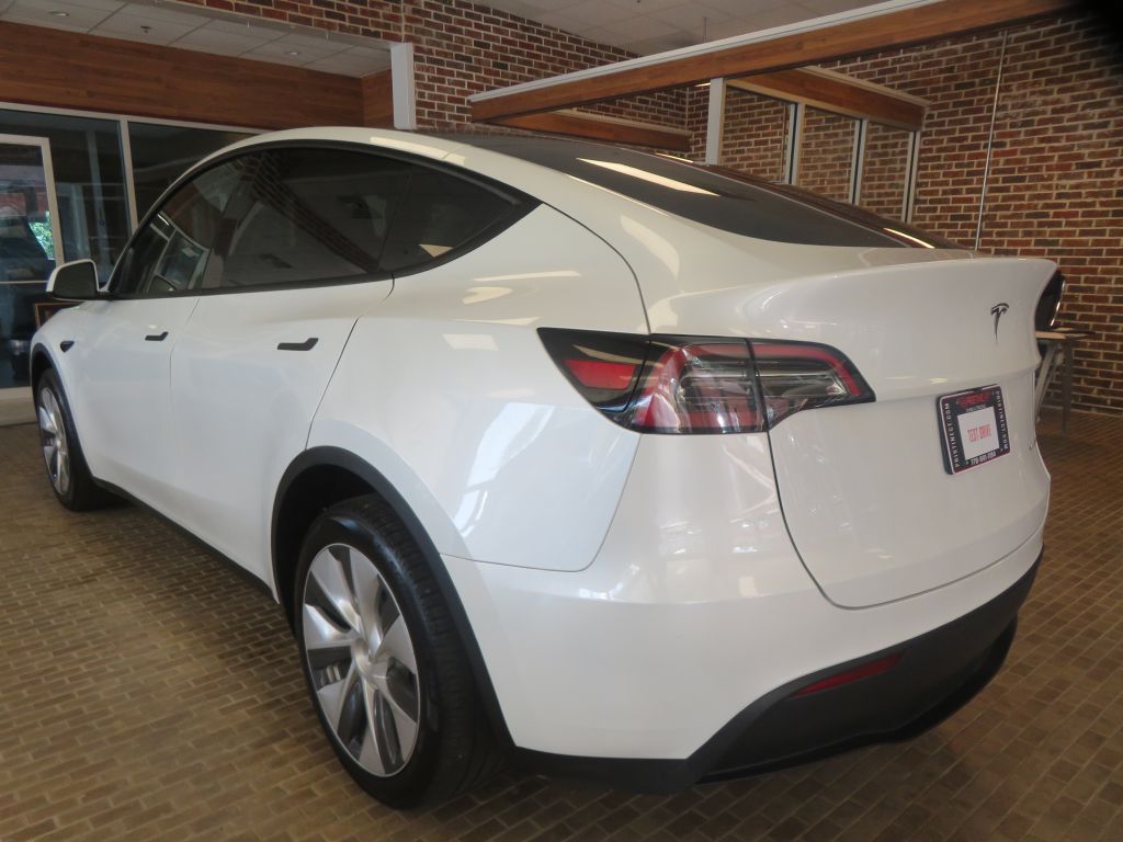 Photo 6 of this TESLA MODEL Y