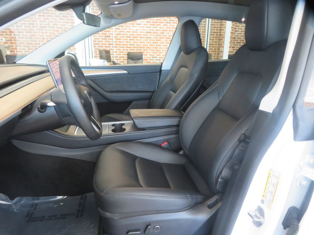Photo 15 of this TESLA MODEL Y
