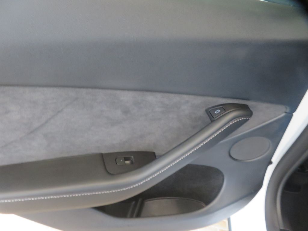 Photo 19 of this TESLA MODEL Y
