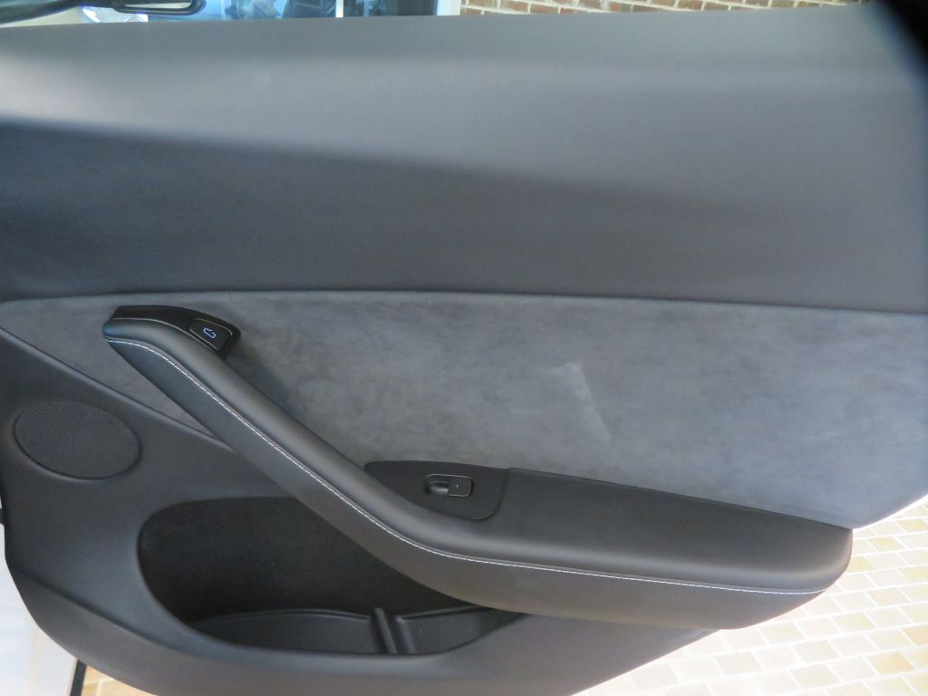 Photo 22 of this TESLA MODEL Y
