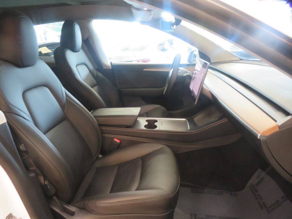 Photo 26 of this TESLA MODEL Y