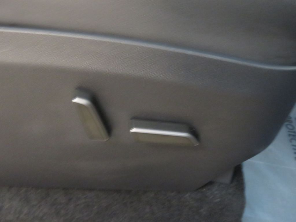 Photo 27 of this TESLA MODEL Y