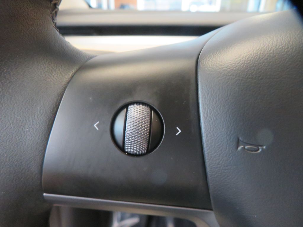 Photo 47 of this TESLA MODEL Y