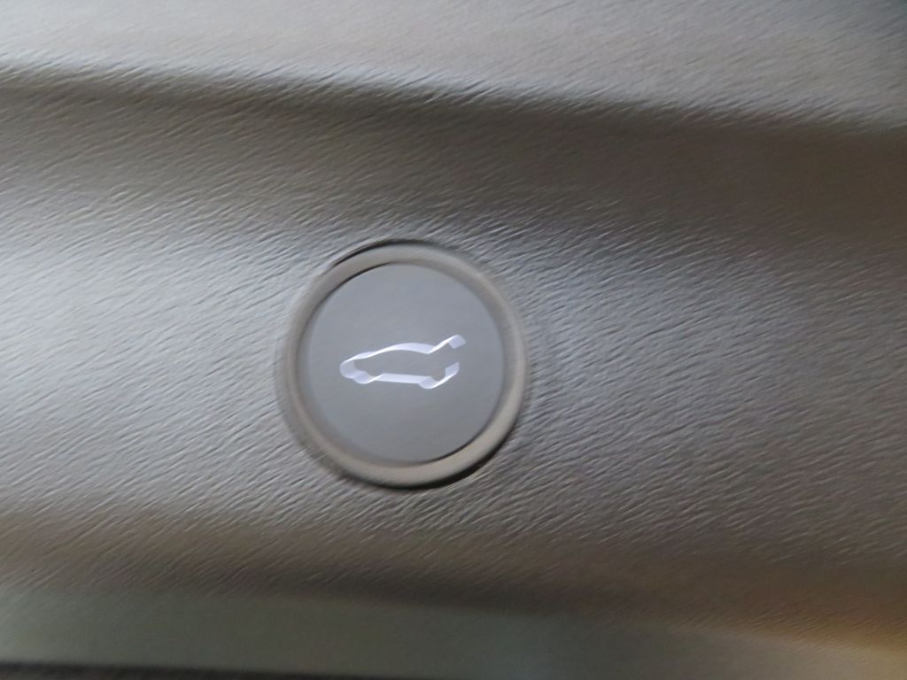 Photo 52 of this TESLA MODEL Y