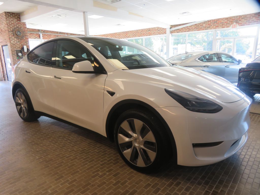 Photo 57 of this TESLA MODEL Y