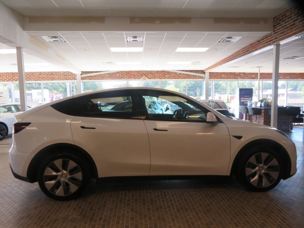 Photo 58 of this TESLA MODEL Y