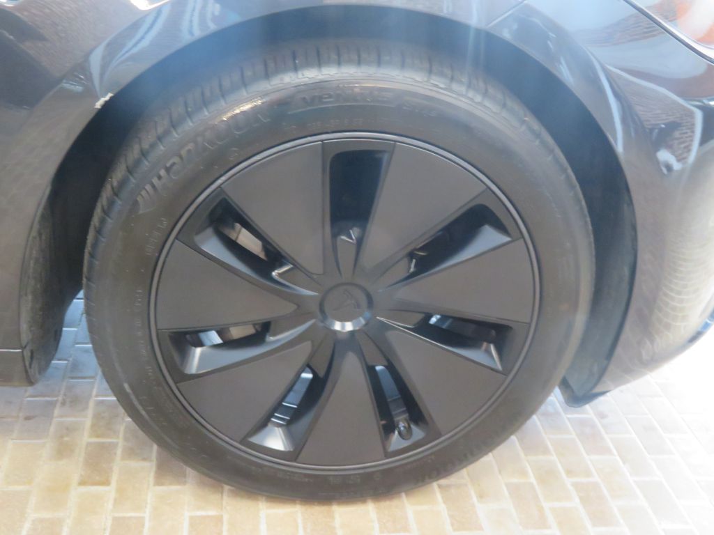 Photo 10 of this TESLA MODEL 3
