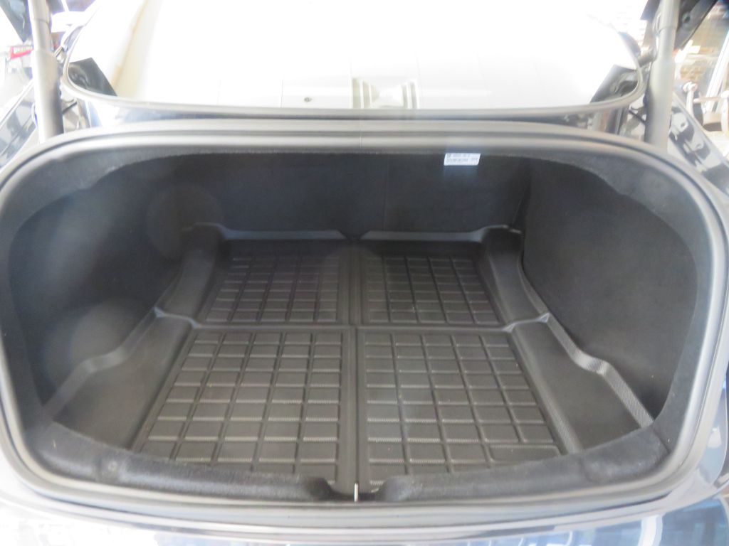 Photo 58 of this TESLA MODEL 3