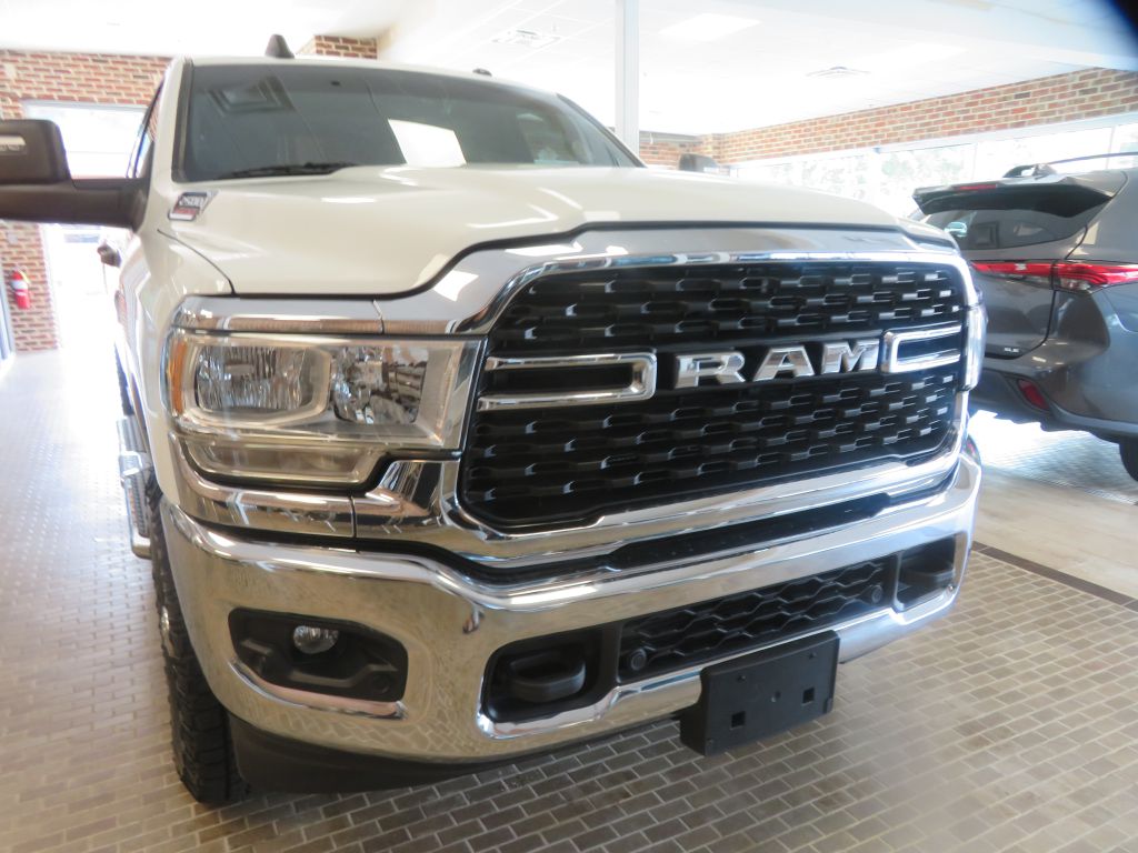 Photo 60 of this RAM 2500