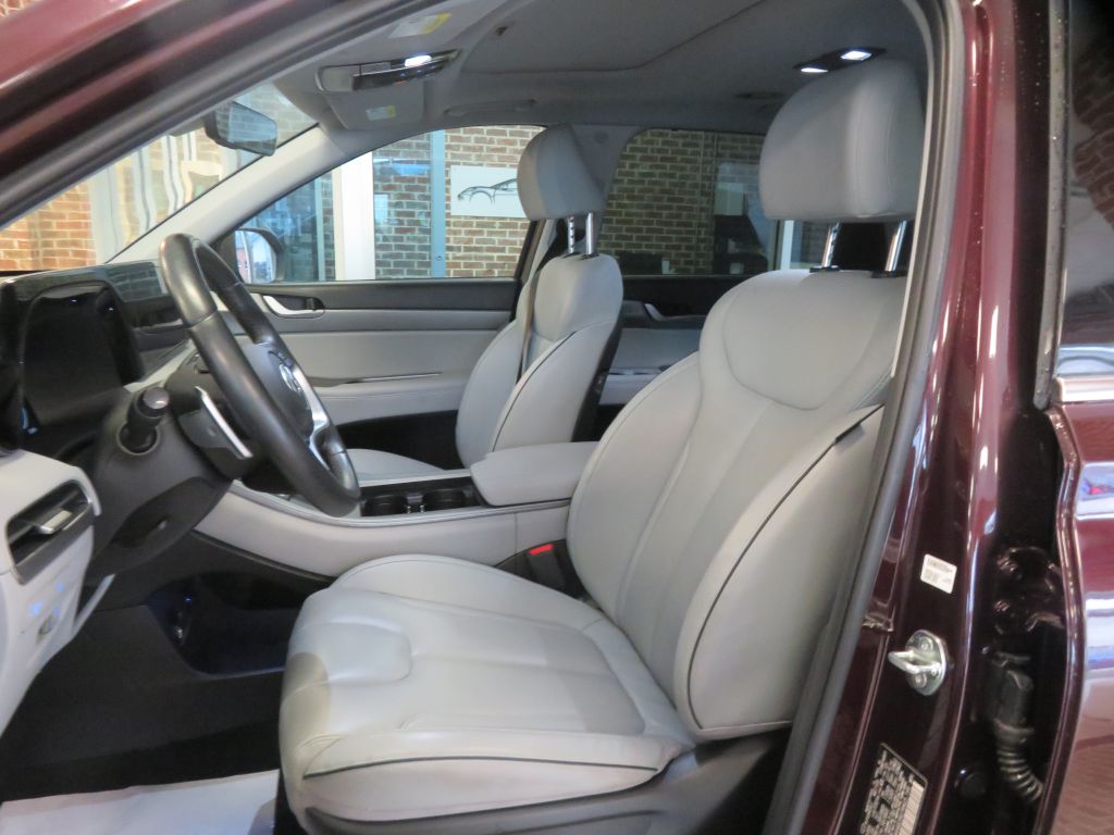 Photo 15 of this HYUNDAI PALISADE