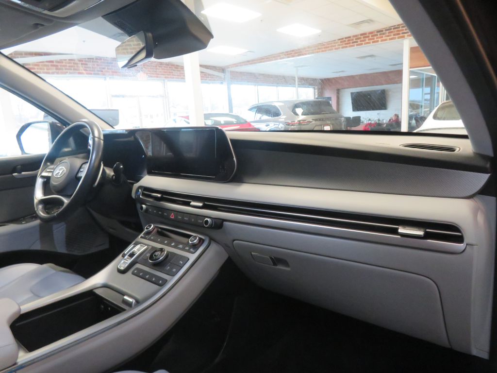 Photo 33 of this HYUNDAI PALISADE